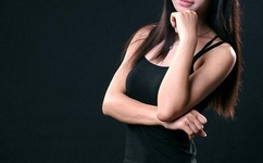 终于挺进小丹身体里了视频